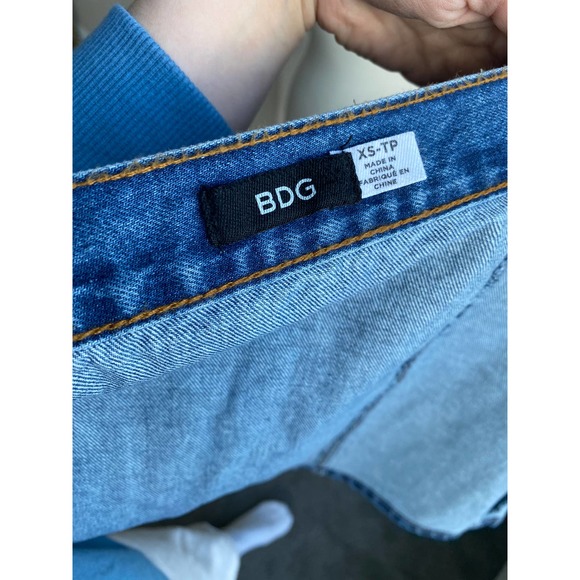 BDG button down mini skirt, size XS - Picture 10 of 10